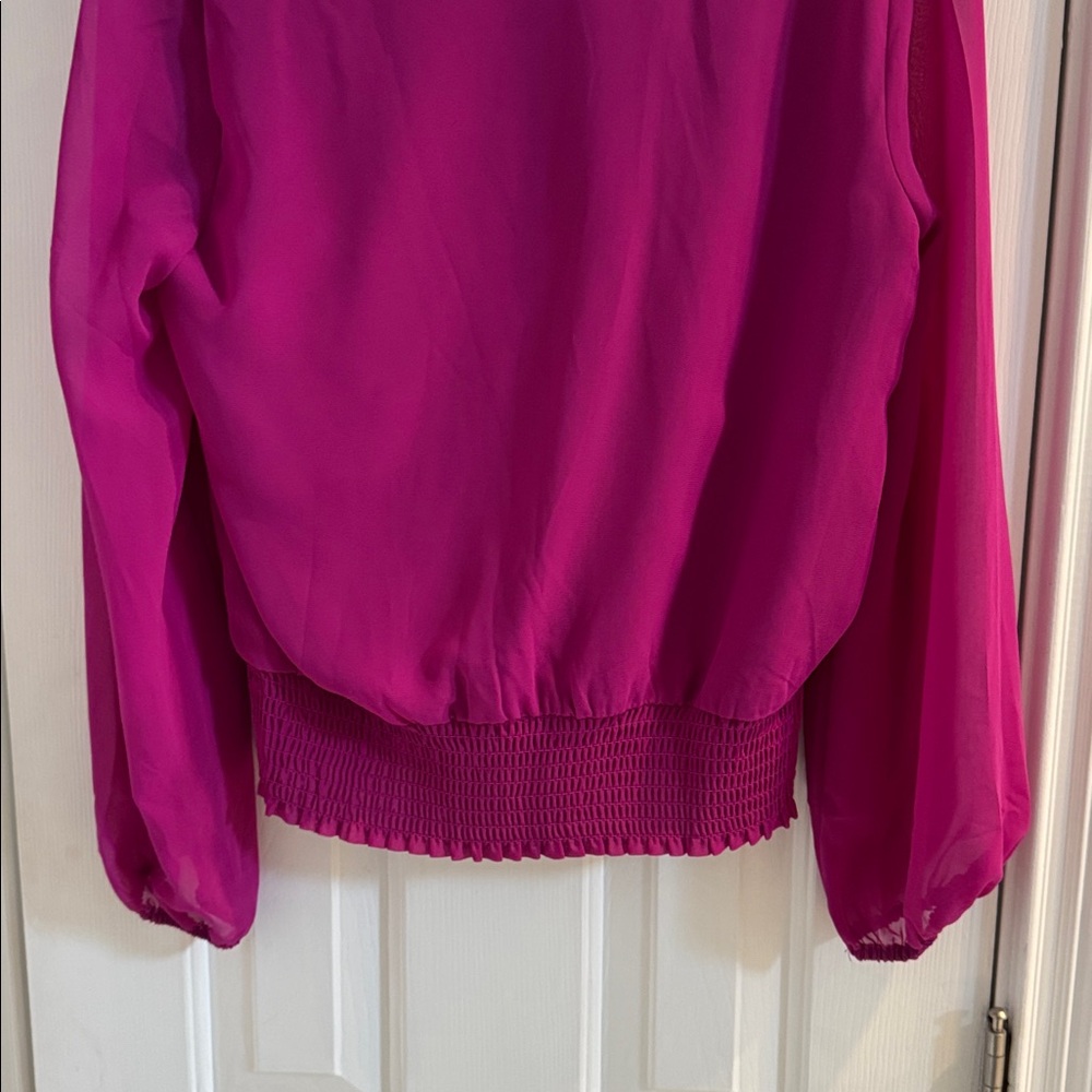 NWT 1.  STATE Magenta V-Neck Top w/ Sheer Long Puffed Sleeves & Ruched Waist - Picture 8 of 9